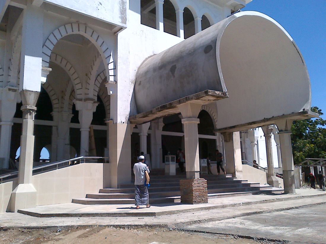 Tampak Depan Masjid Agung Maros