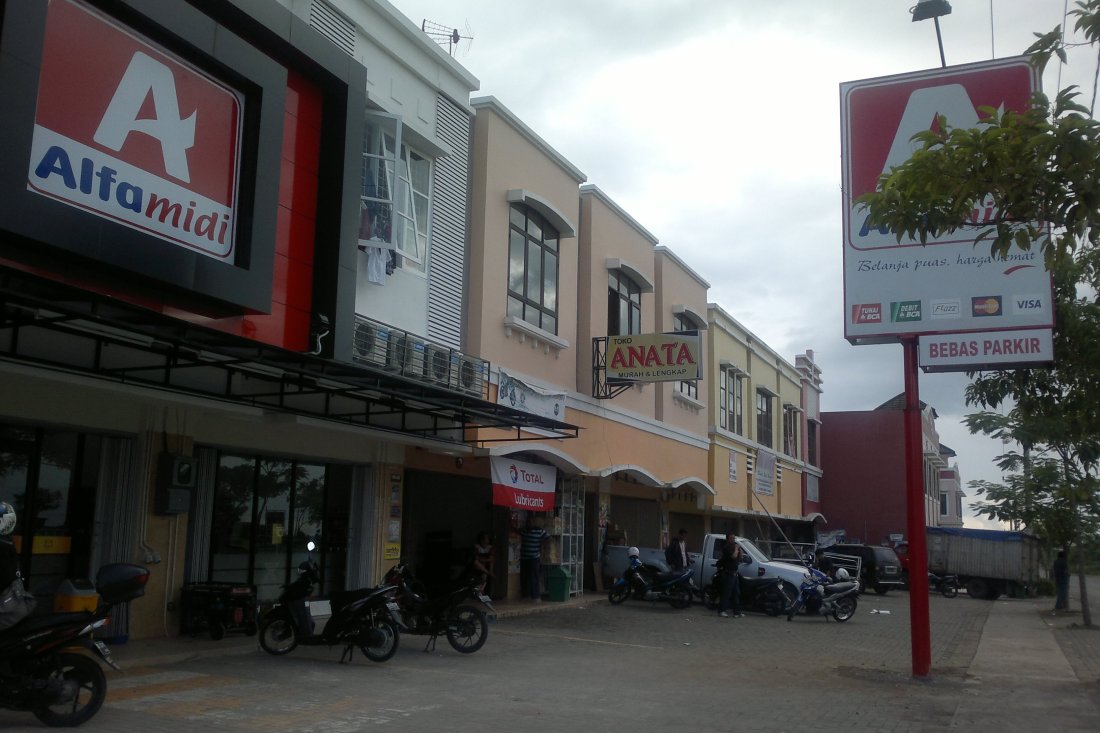 Minimarket di Perumahan Vila Mutiara